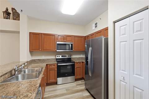 20121 Estero Gardens Cir 203, Estero FL - photo 11 of 27