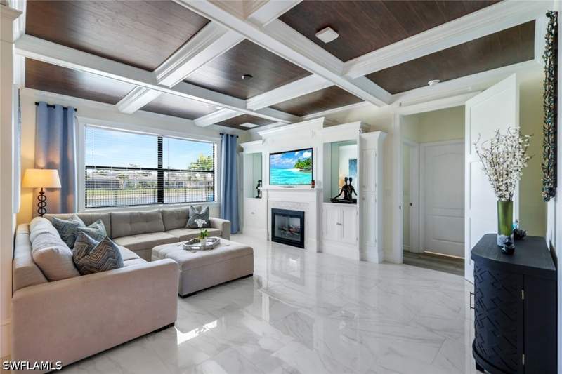 5 bedroom SingleFamilyResidence at 9250 Shadow Oak Ln, Bent Creek Preserve, Naples — photo 3
