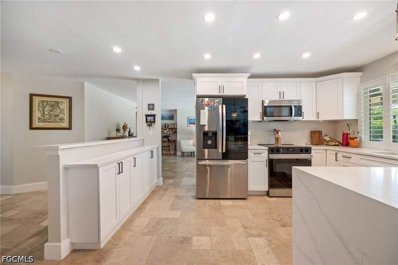 3 bedroom SingleFamilyResidence at 3680 Woodstork Ct, Heritage Farms, Fort Myers — photo 5