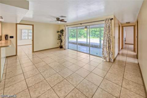 29 Caribbean Rd, Naples FL - photo 10 of 32