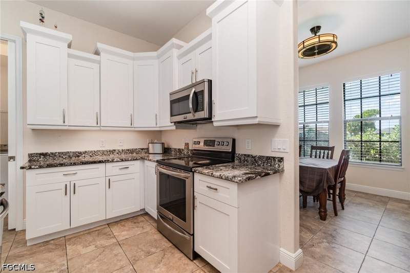 3 bedroom SingleFamilyResidence at 3137 SE 8th Ave, Cape Coral, Cape Coral — photo 5