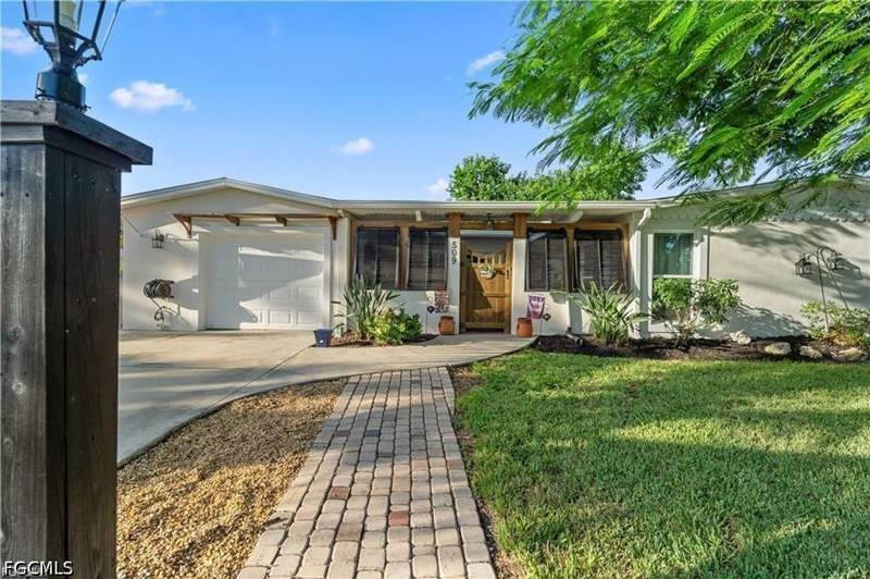 4 bedroom SingleFamilyResidence at 509 Val Mar Dr, Val-Mar Village, Fort Myers — photo 3