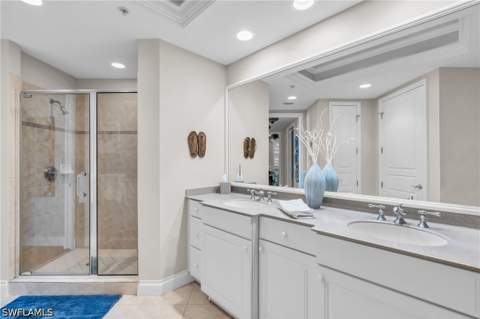 4137 Bay Beach Ln 585, Fort Myers Beach FL - photo 24 of 44