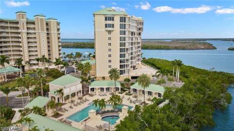 4137 Bay Beach Ln 585, Fort Myers Beach FL - photo 9 of 44