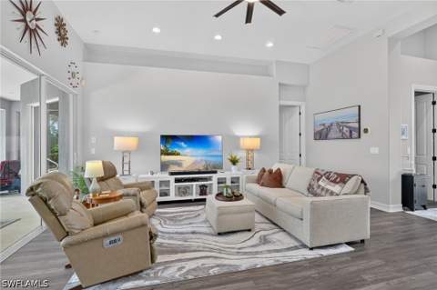 6062 Divot Ct, Naples FL - photo 7 of 41