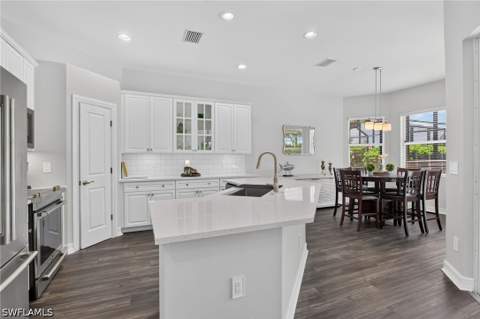 6062 Divot Ct, Naples FL - photo 9 of 41
