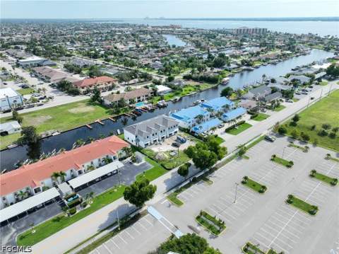1635 SE 46th Ln 102, Cape Coral FL - photo 8 of 18