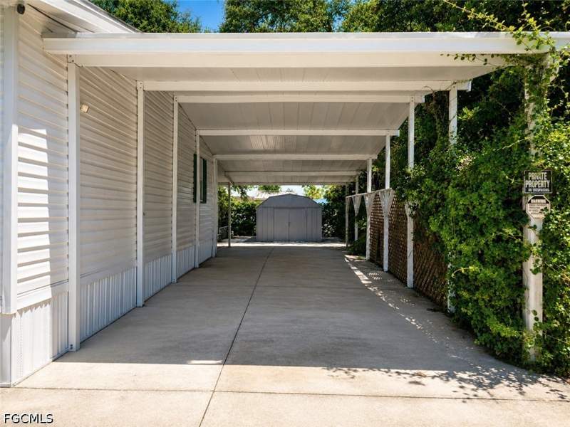 3 bedroom ManufacturedHome at 2501 Gail Helen Ct, Spring Woods M/H Subd, North Fort Myers — photo 2