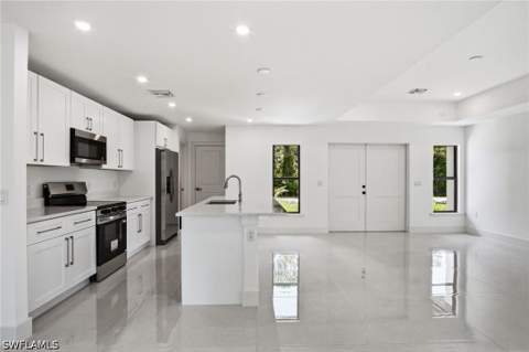 739 Fullerton Ave S, Lehigh Acres FL - photo 17 of 40
