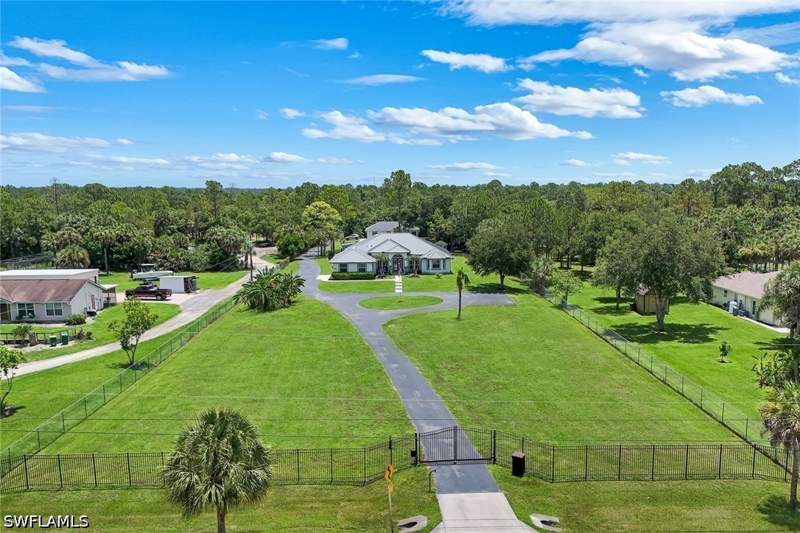 6 bedroom SingleFamilyResidence at 1160 13th St SW, Golden Gate Estates, Naples — photo 4