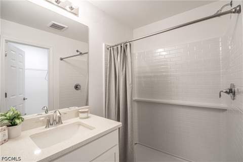 426 NW 18th Ter, Cape Coral FL - photo 6 of 9