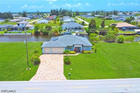 2422 Old Burnt Store Rd N, Cape Coral FL - photo 11 of 38