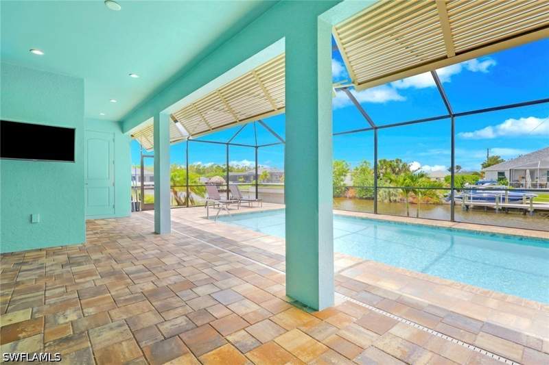 3 bedroom SingleFamilyResidence at 2422 Old Burnt Store Rd N, Cape Coral, Cape Coral — photo 4