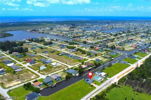 2422 Old Burnt Store Rd N, Cape Coral FL - photo 8 of 38