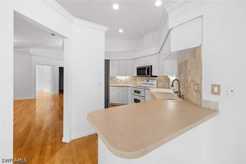 3157 Carriage Cir, Naples FL - photo 11 of 27