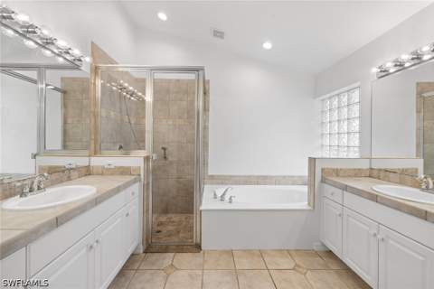 3157 Carriage Cir, Naples FL - photo 21 of 27