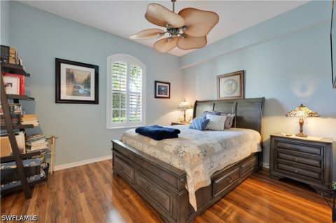 338 Newport Dr 1803, Naples FL - photo 11 of 13