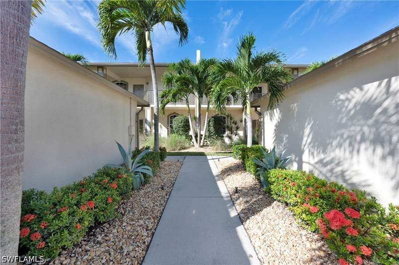 2 bedroom Condominium at 338 Newport Dr 1803, Sunset Cay Lakes, Naples — photo 2