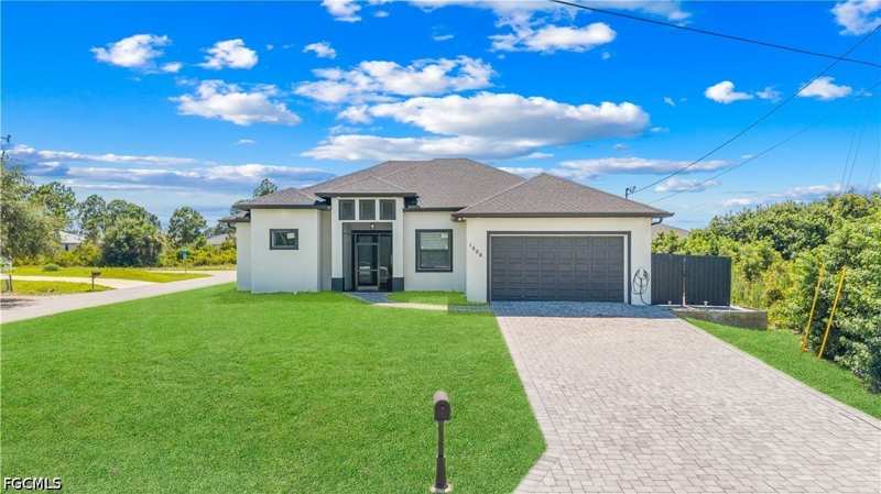 4 bedroom SingleFamilyResidence at 1606 Beth Ave S, Lehigh Acres, Lehigh Acres — photo 1
