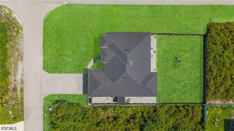 4 bedroom SingleFamilyResidence at 1606 Beth Ave S, Lehigh Acres, Lehigh Acres — photo 5