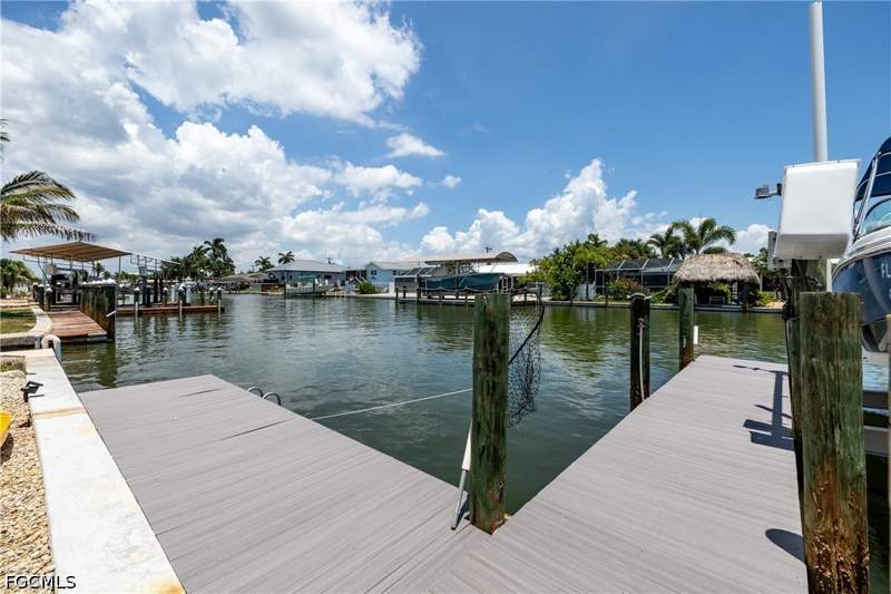 2 bedroom ManufacturedHome at 2452 York Rd, Gulfhaven, St James City — photo 4