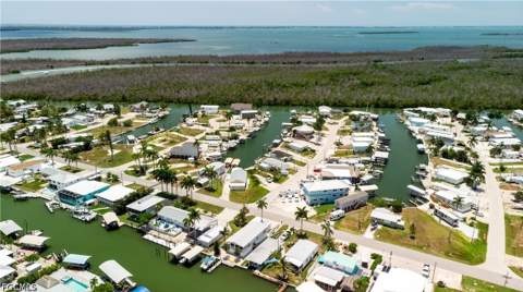 2452 York Rd, St James City FL - photo 7 of 35