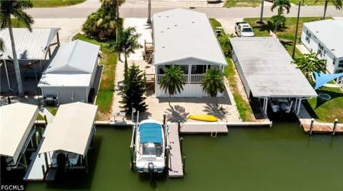 2452 York Rd, St James City FL - photo 8 of 35