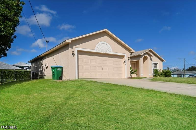 3 bedroom SingleFamilyResidence at 2908 SW 16th Pl, Cape Coral, Cape Coral — photo 2