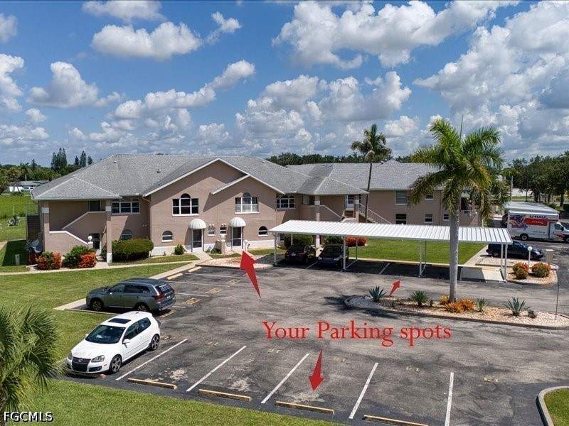2 bedroom Townhouse at 28 Cosmopolitan Dr 15, Sunset Lake Condo, Lehigh Acres — photo 4