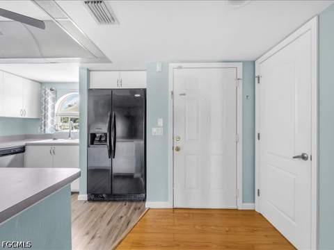 28 Cosmopolitan Dr 15, Lehigh Acres FL - photo 9 of 46