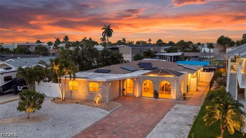 3 bedroom SingleFamilyResidence at 17741 Rebecca Ave, Tip Top Terrace, Fort Myers Beach — photo 1
