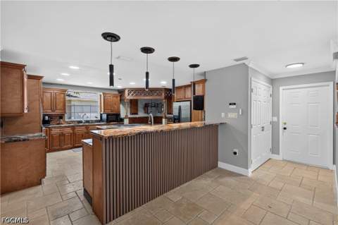 1229 SW 21st Ter, Cape Coral FL - photo 12 of 46