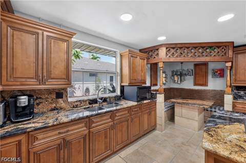1229 SW 21st Ter, Cape Coral FL - photo 16 of 46