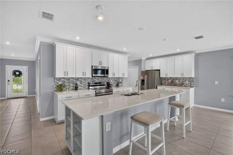 8959 Cascade Price Cir, North Fort Myers FL - photo 10 of 45