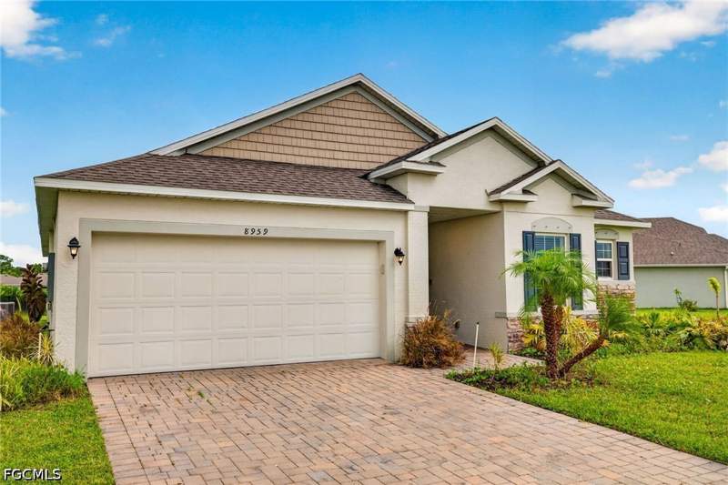 3 bedroom SingleFamilyResidence at 8959 Cascade Price Cir, Brightwater, North Fort Myers — photo 2