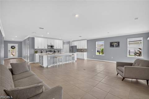 8959 Cascade Price Cir, North Fort Myers FL - photo 6 of 45