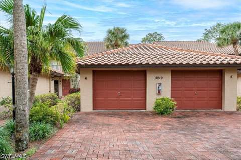 3219 Horse Carriage Way 6, Naples FL - photo 24 of 34