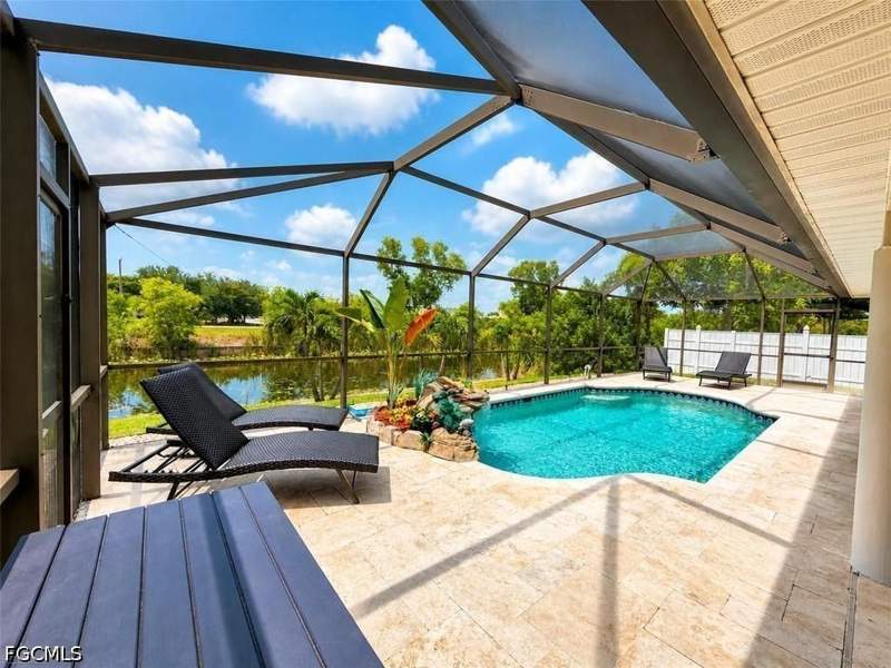 3 bedroom SingleFamilyResidence at 921 SW 5th Ter, Cape Coral, Cape Coral — photo 3