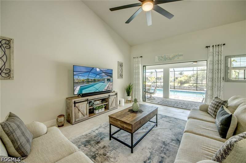 4 bedroom SingleFamilyResidence at 2104 SW 28th Ln, Cape Coral, Cape Coral — photo 4