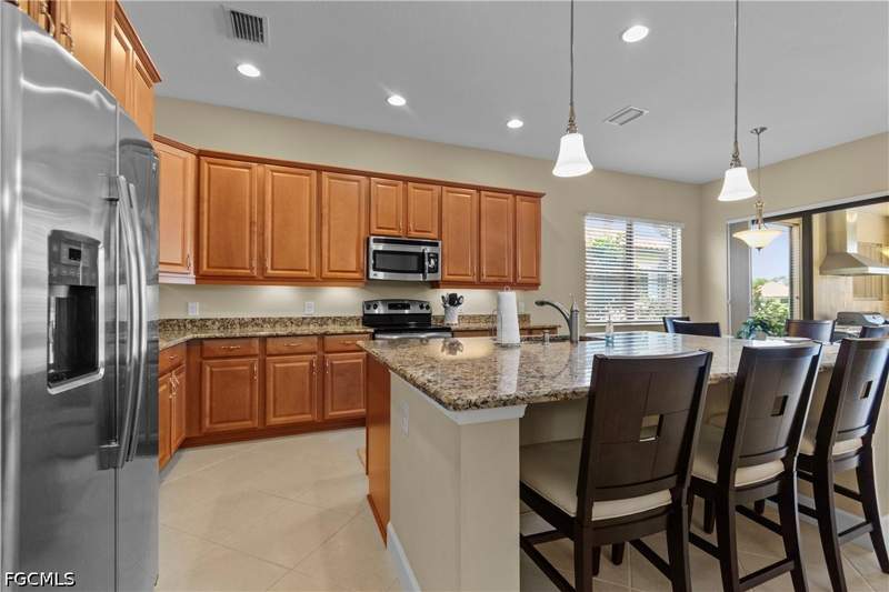 2 bedroom SingleFamilyResidence at 9292 Isla Bella Cir, Bonita Isles, Bonita Springs — photo 3