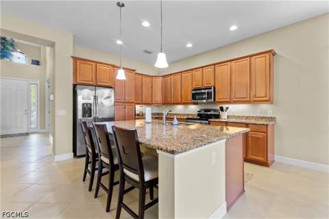 9292 Isla Bella Cir, Bonita Springs FL - photo 8 of 50