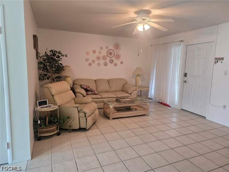2 bedroom Condominium at 7400 College Pkwy 74D, Hidden Gardens, Fort Myers — photo 3