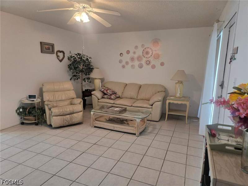 2 bedroom Condominium at 7400 College Pkwy 74D, Hidden Gardens, Fort Myers — photo 5