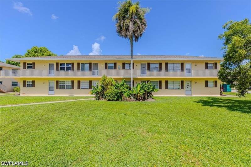 2 bedroom Condominium at 3325 Airport Rd N S5, Poinciana Condo, Naples — photo 2