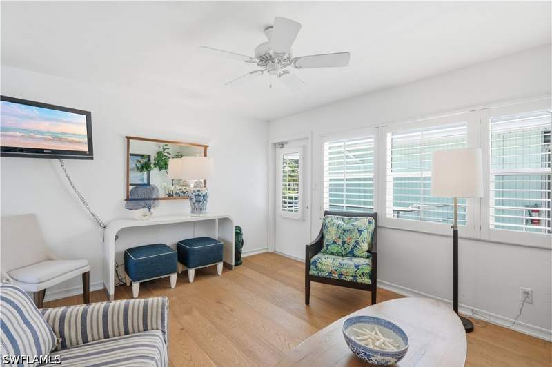 1 bedroom Condominium at 285 8th Ave S 285, Garden Court, Naples — photo 4