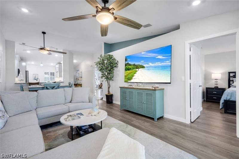2 bedroom Condominium at 810 New Waterford Dr 203, New Waterford, Naples — photo 4