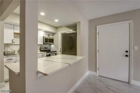 2544 1st St 107, Fort Myers FL - photo 15 of 30