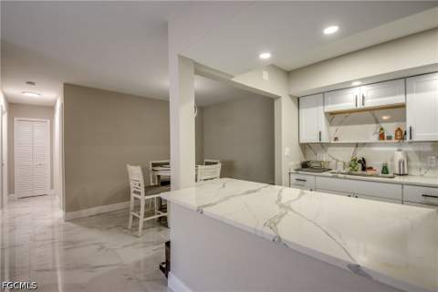 2544 1st St 107, Fort Myers FL - photo 17 of 30