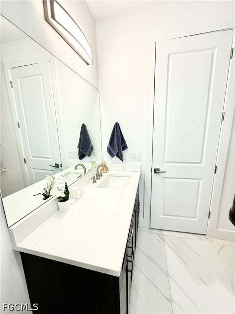 424 SW 26th Ave, Cape Coral FL - photo 17 of 20