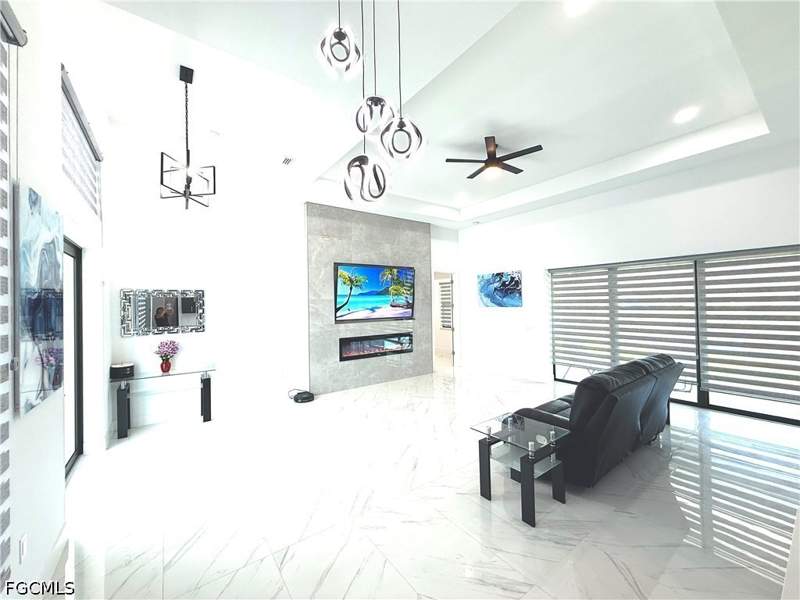 3 bedroom SingleFamilyResidence at 424 SW 26th Ave, Cape Coral, Cape Coral — photo 3
